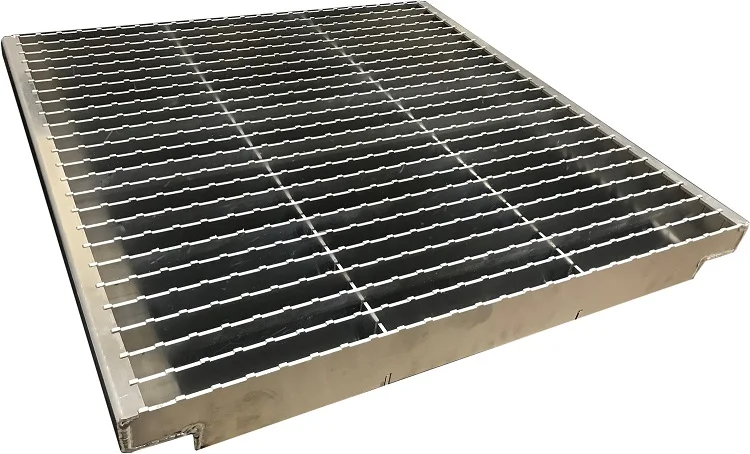 [A-DP55-022434-S] A-DP55 - 2.5"H x 24"D x 34"W - Aluminum Semi Truck Deck Plate, All Smooth Finish, with Mounting Kit.