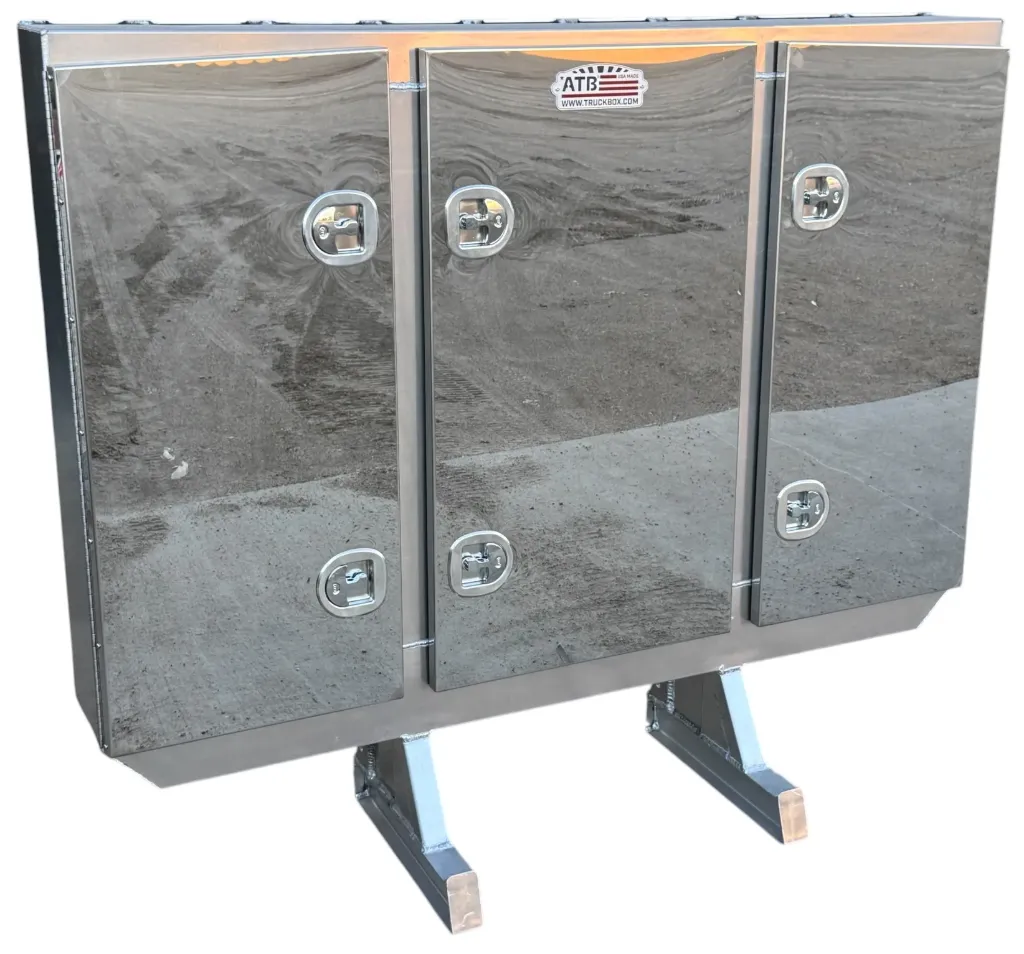 A-RB51- Aluminum Semi Tractor HD Headache Racks, All Smooth Body, Triple Doors, 1 Chain Rack Outside Compartments and 3 Shelves in Center Compartment with SS DT-T-Handle Locks and I-Beam Mount.