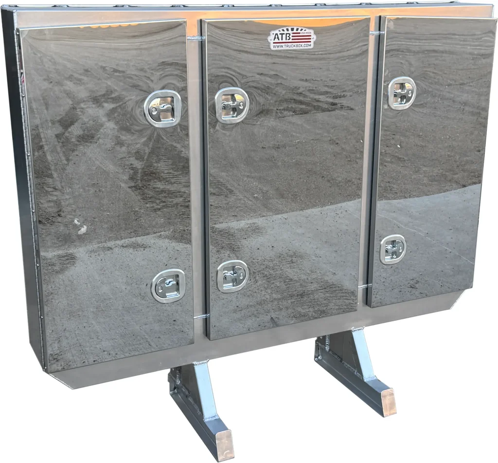 A-RB51- Aluminum Semi Tractor HD Headache Racks, All Smooth Body, Triple Doors, 1 Chain Rack Outside Compartments and 3 Shelves in Center Compartment with SS DT-T-Handle Locks and I-Beam Mount.