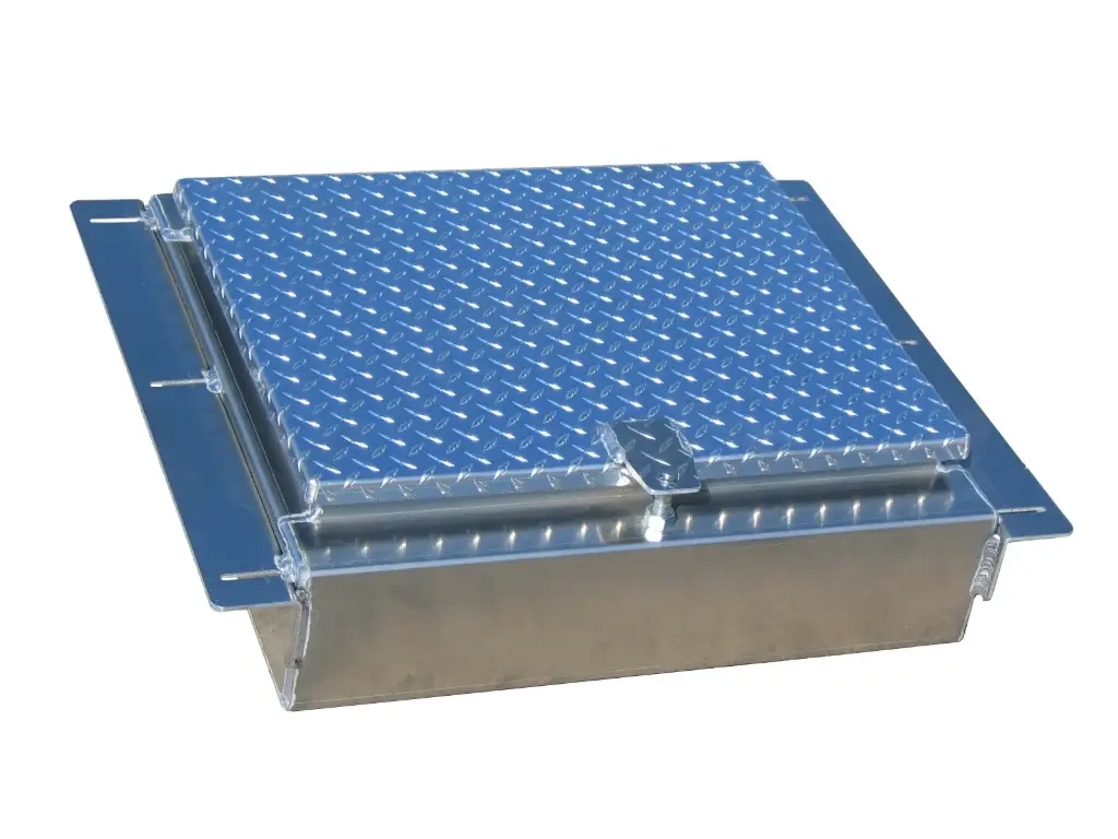 [A-IB51B-131824N-T] A-IB51B - 13"H x 18"D x 24"W - Aluminum Semi Truck In-Frame Box, With Drive Shaft Notch, Smooth Body, Diamond TP Plate Single Lid with Stainless Steel Continuous Hinge, Padlock Lock & Mounting Kit